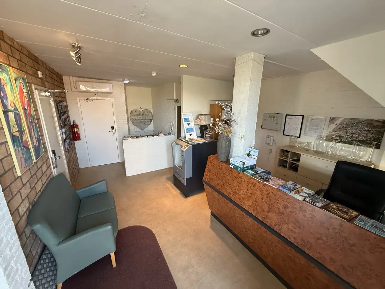 Réception de l’hôtel Rasch, photo {{index}}